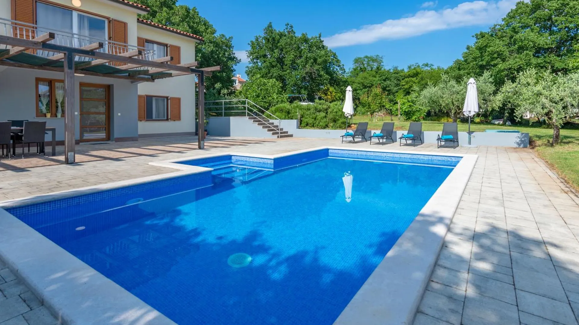 Family Friendly Villa With Pool And Garden Labin   Labin (Istria)