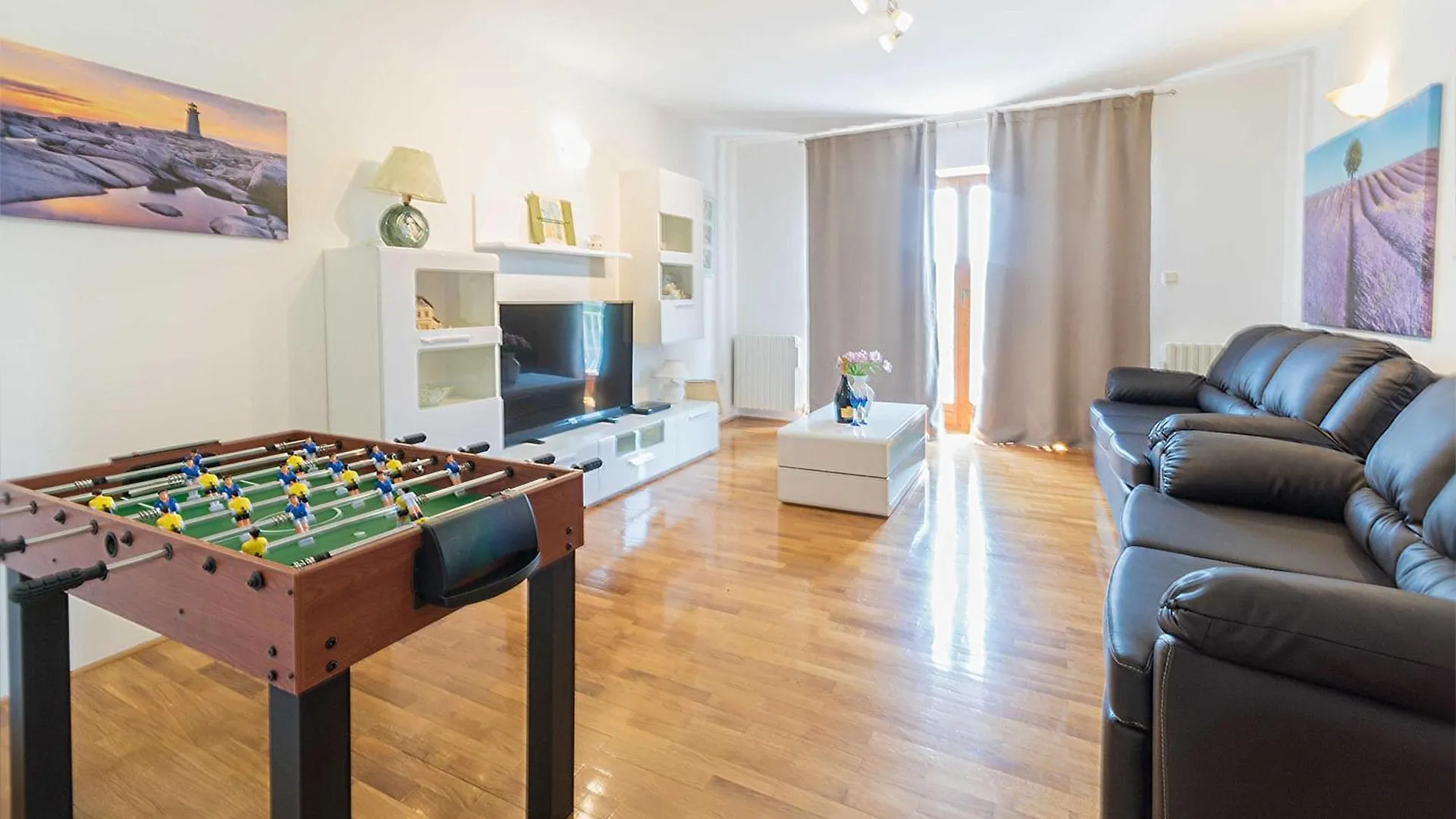 Family Friendly Villa With Pool And Garden Labin  Chorvatsko